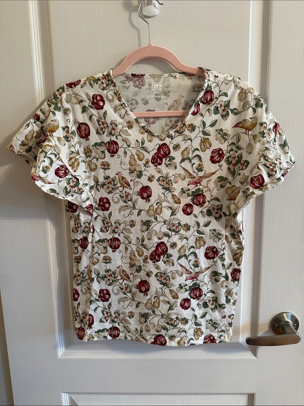 Uniqlo x Studio Sanderson patterned ruffle sleeve t-shirt